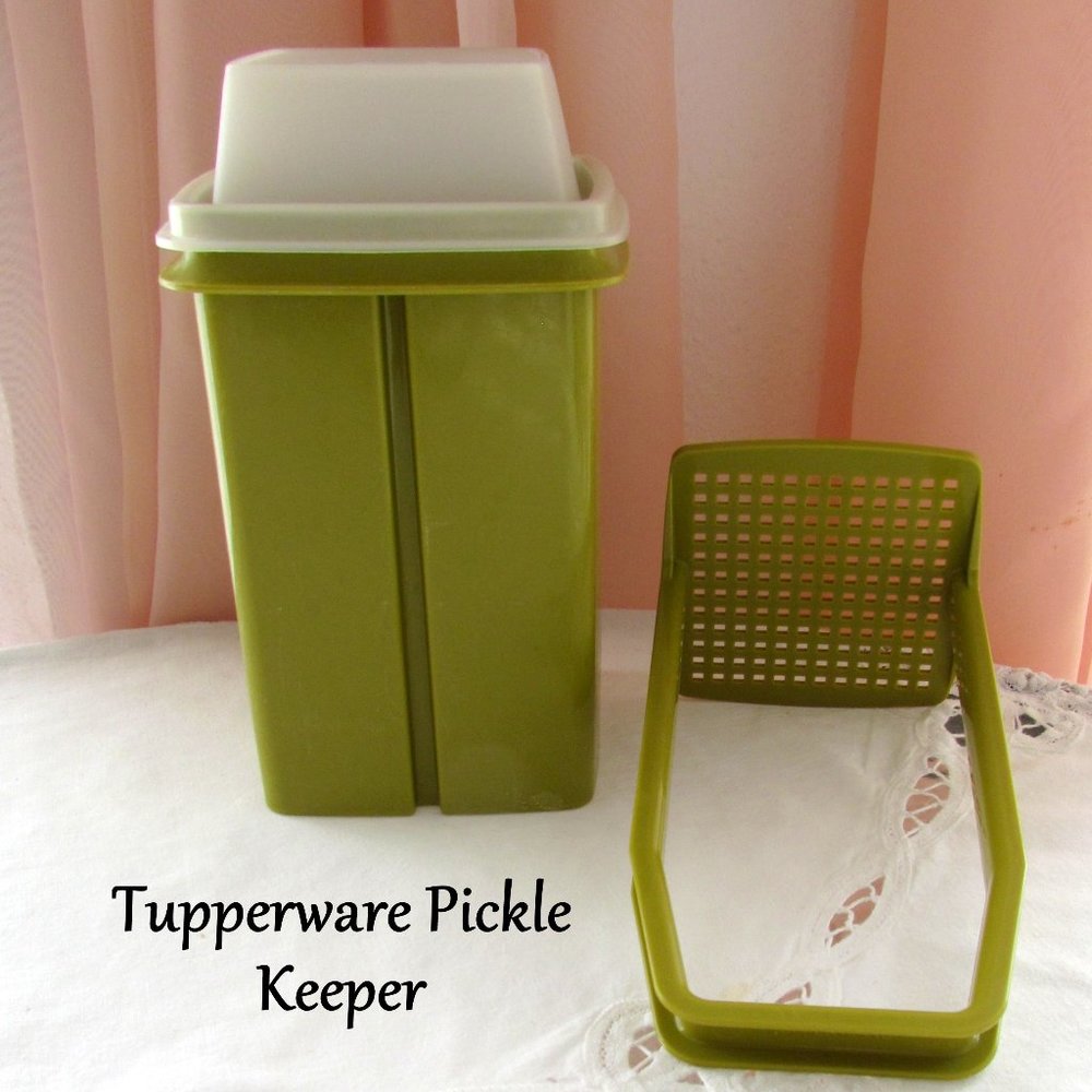 TUPPERWARE PICKLE KEEPER, PULL-UP STRAINER, EASY ACCESS, EUC GREEN VINTAGE, EUC